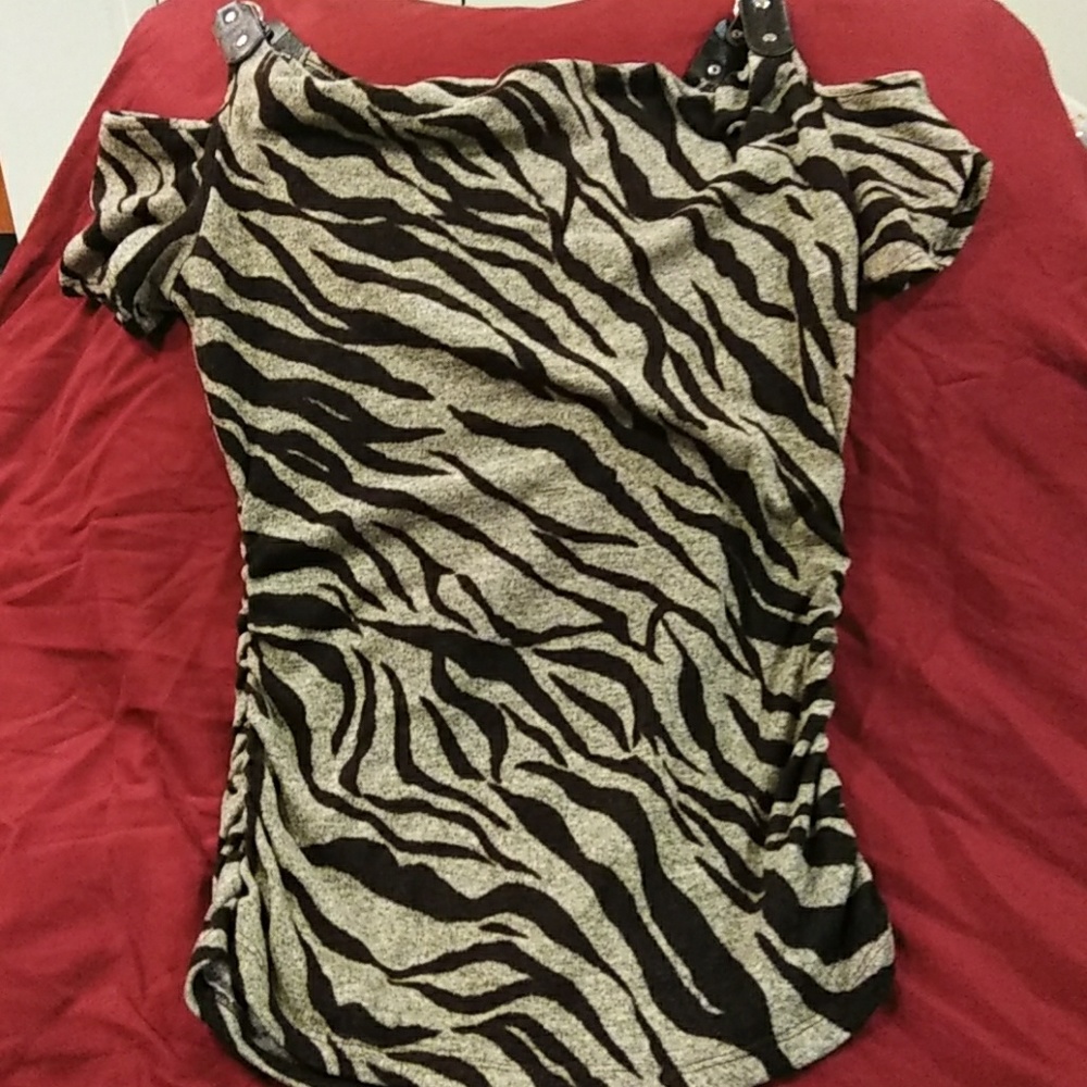 Brown zebra haulter